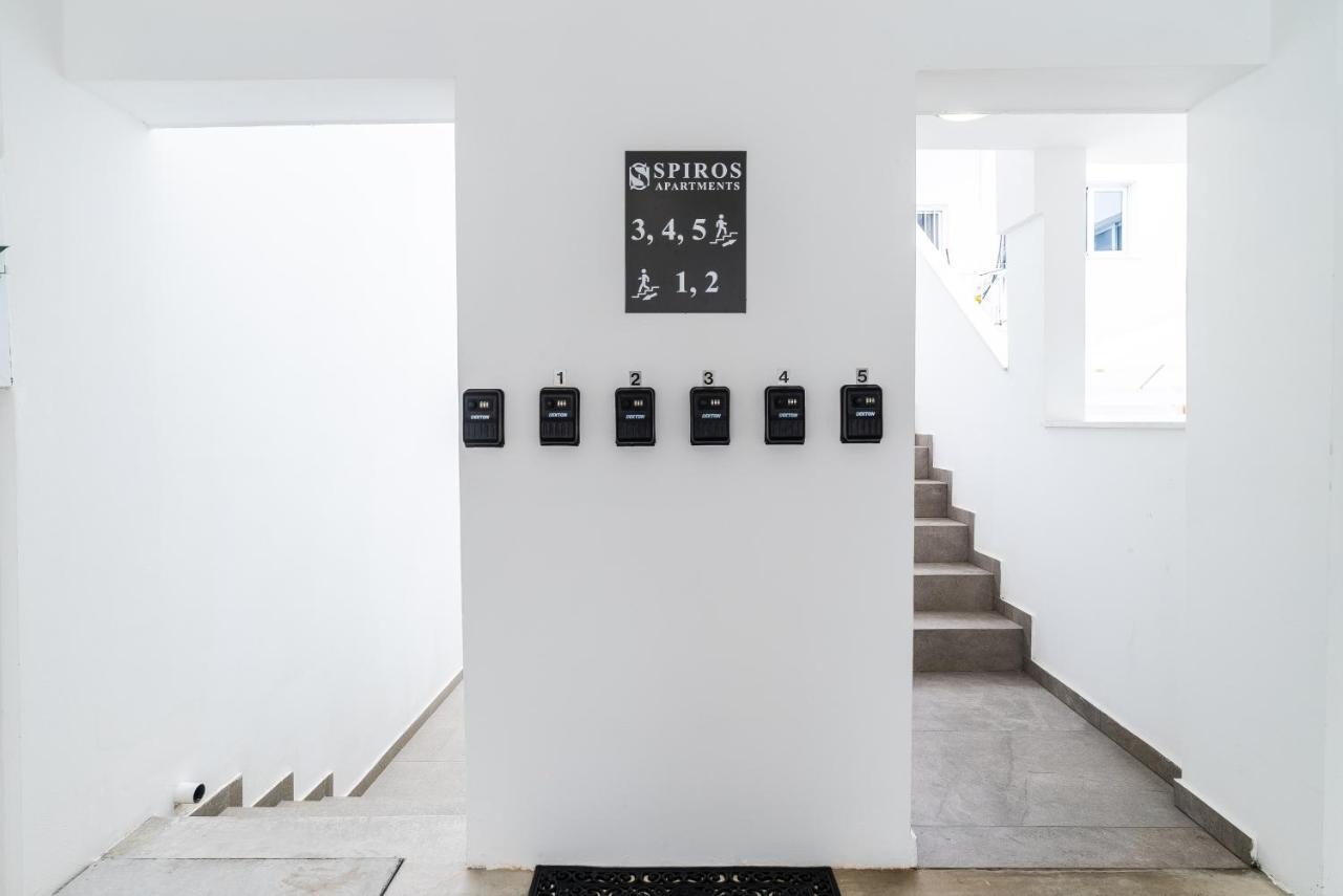 Spiros Luxury Apartments 아이아 나파 외부 사진