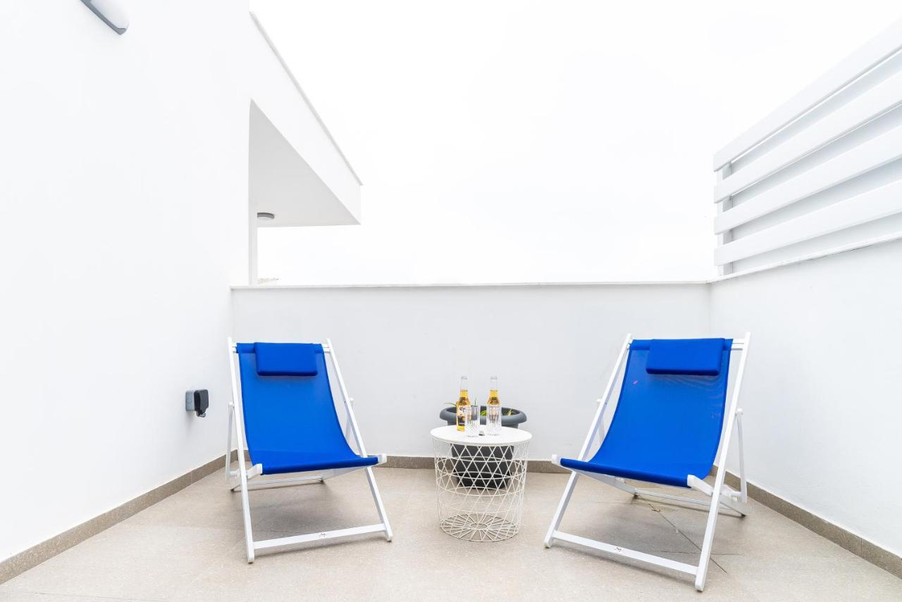 Spiros Luxury Apartments 아이아 나파 외부 사진