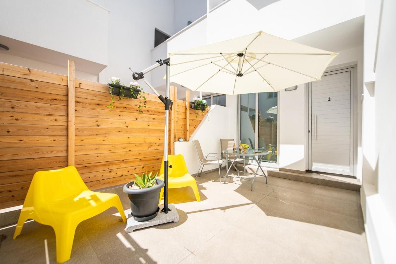 Spiros Luxury Apartments 아이아 나파 외부 사진