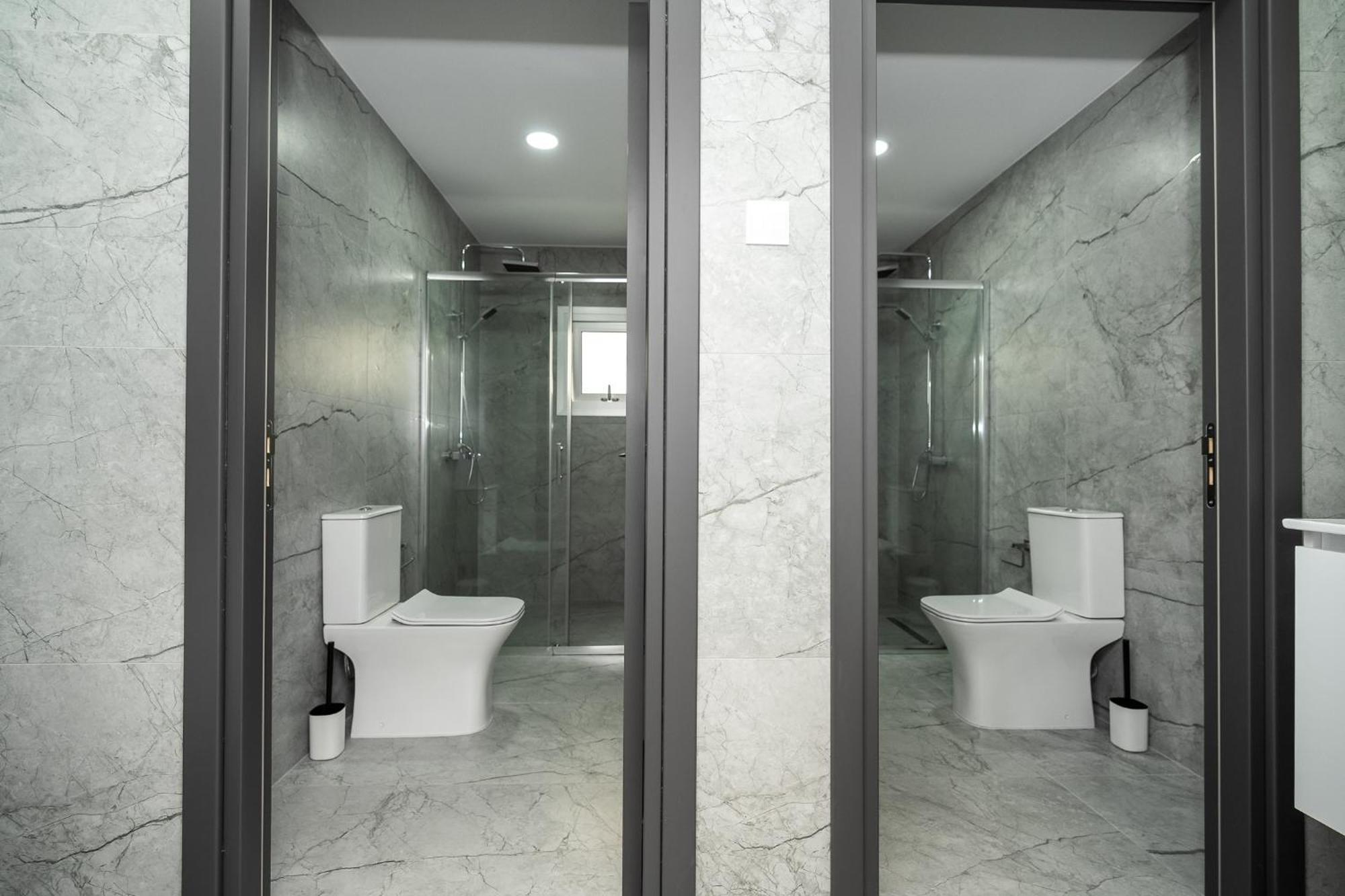 Spiros Luxury Apartments 아이아 나파 외부 사진