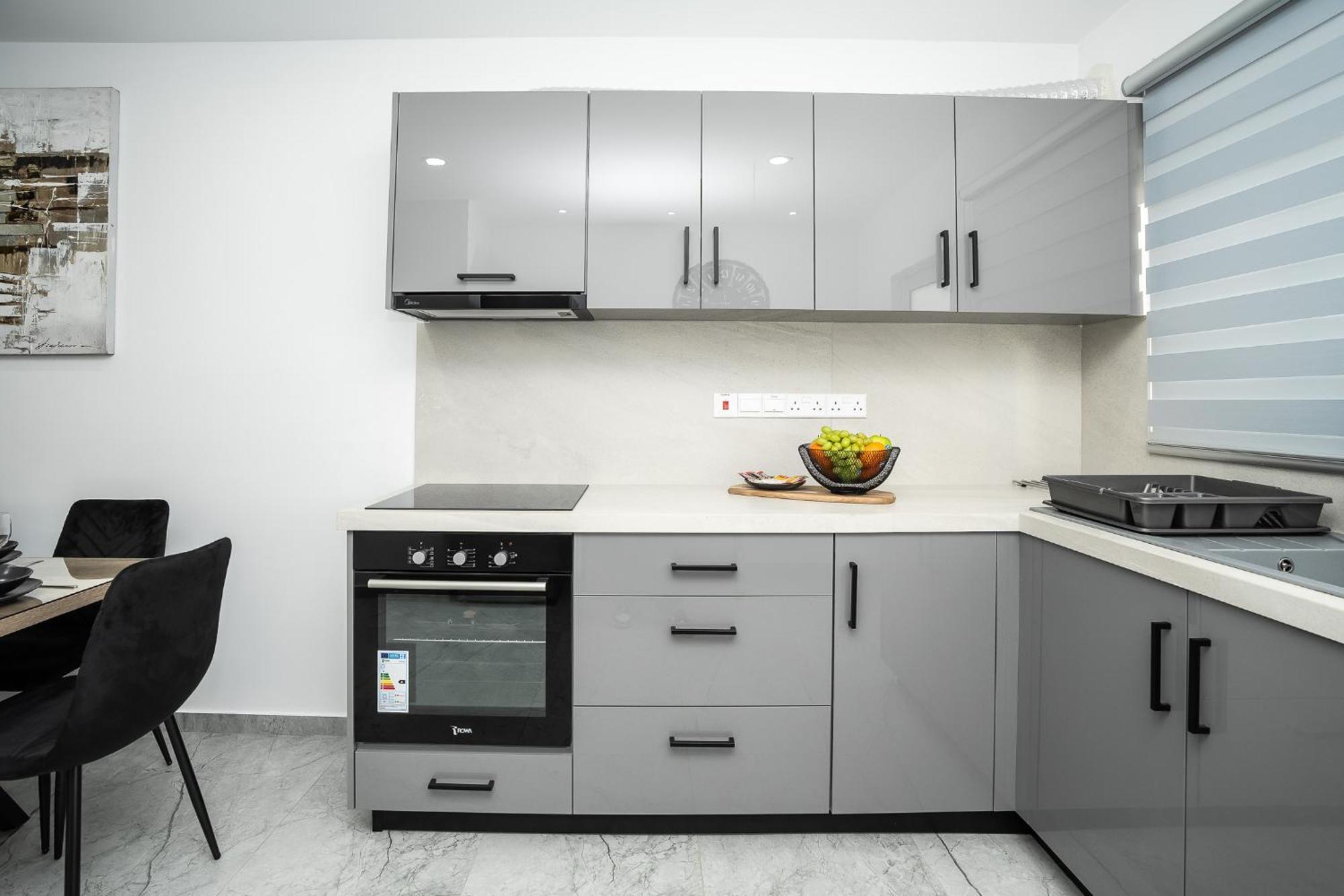 Spiros Luxury Apartments 아이아 나파 외부 사진